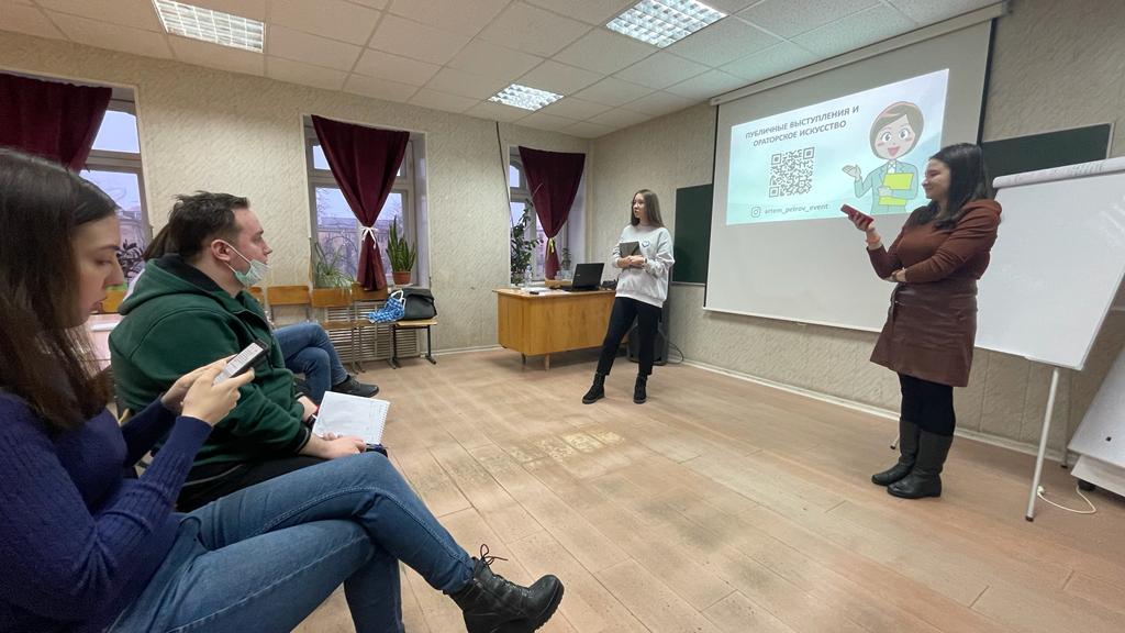 Представители молодежного кадрового резерва Астраханской области приняли участие в семинаре-тренинге
